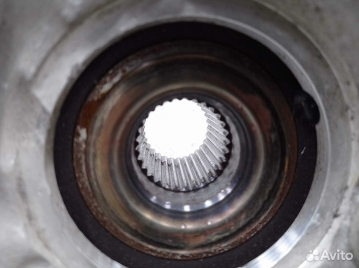 Кулак поворотный левый Chevrolet Equinox 3