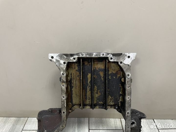 Верхний поддон Ауди А8 Д3 BFM