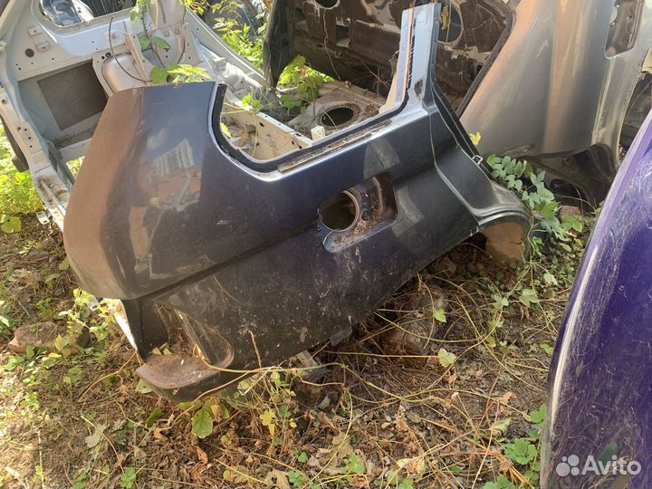 Крыло заднее левое правое BMW X5 E53 2002