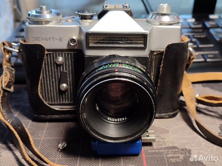 Плёночный фотоаппарат Зенит Е
