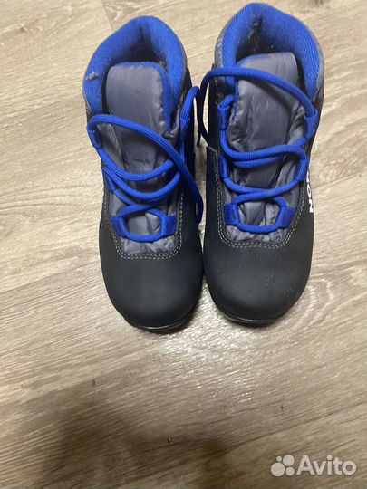 Лыжные ботинки