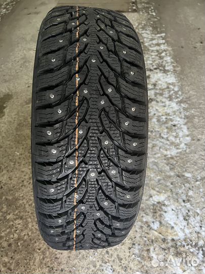 Nokian Tyres Hakkapeliitta 9 215/65 R16
