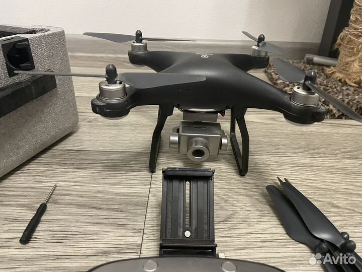 Квадрокоптер с камерой