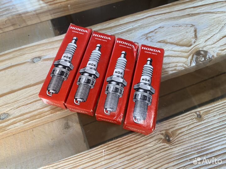 Свечи зажигания izfr6K-11 9807B 5617 комплект 4шт