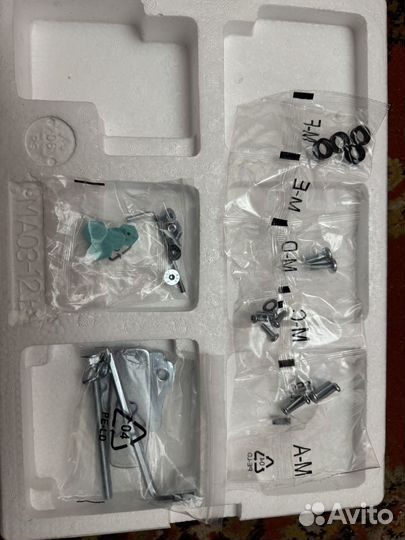 Кронштейн для монитора onkron g80