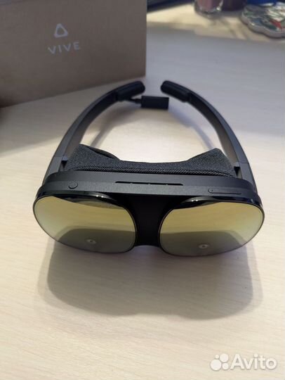 Очки виртуальной реальности HTC Vive Flow