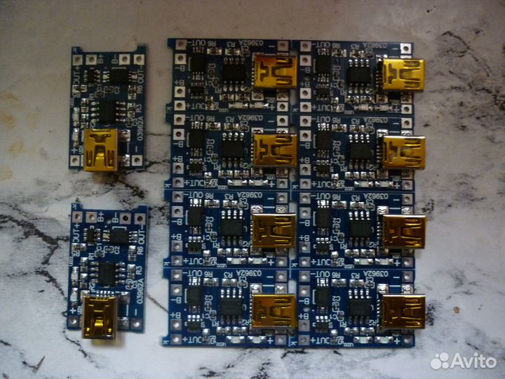 Зарядное устройство 03962а