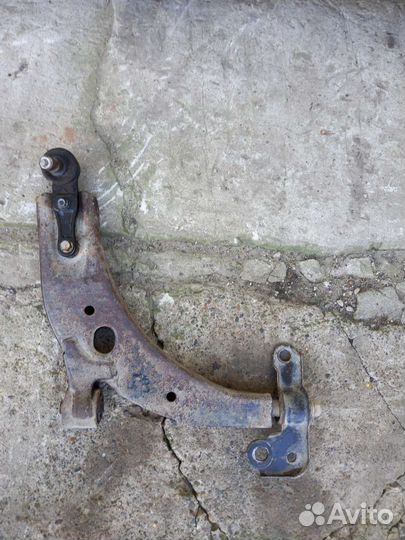 Киа спектра левый рычаг