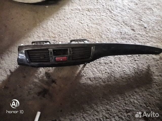 Декоративная накладка торпеды Mitsubishi Lancer 9