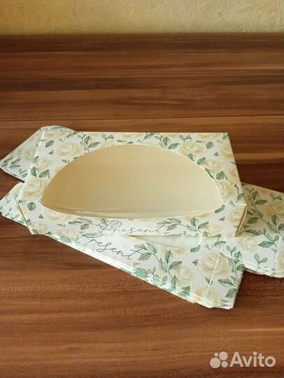 Коробка подарочная новая (в ассортименте)