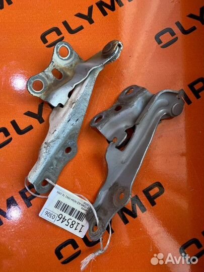 Петля капота Toyota Town Ace Noah KR42 7K 1998