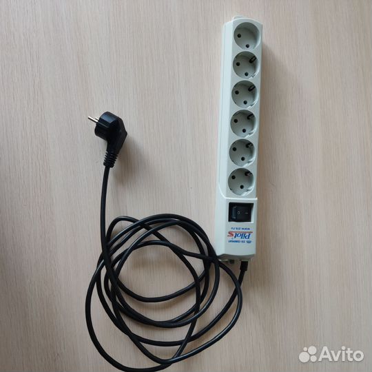 Сетевой фильтр ZIS Pilot S (требуется ремонт)