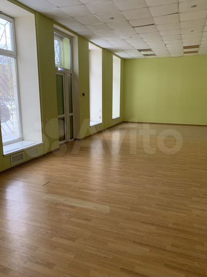 Торговая площадь, 180 м²