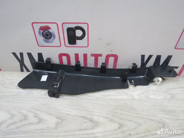 Обшивка багажника задняя правая Renault Sandero 2