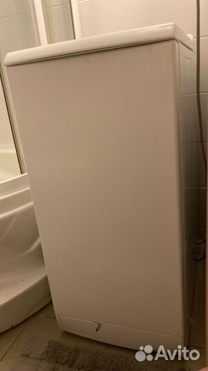 Стиральная машина с вертикальной загрузкой Zanussi