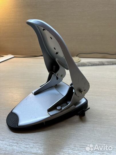 Дырокол на 60 листов Silwerhoff