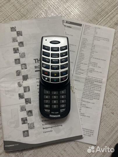 Пульт универсальный Thomson ROC 3205