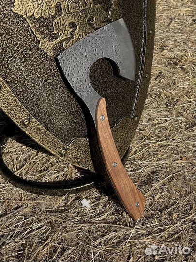 Топоры и тяпки цельнометаллические