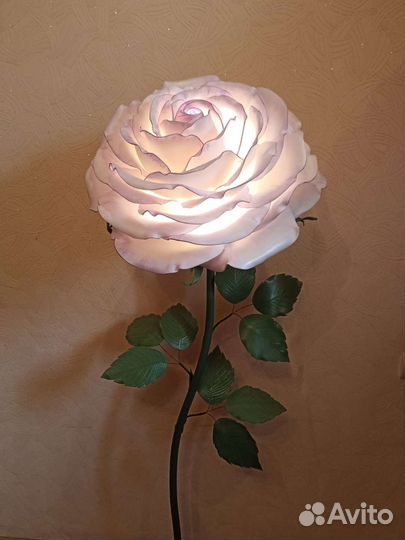 Светильник роза из изолона