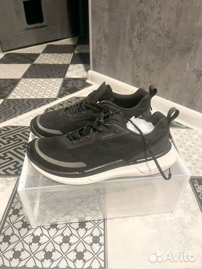 Кроссовки ecco