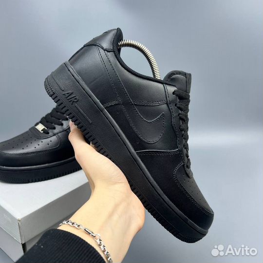 Nike Air Force 1 Black