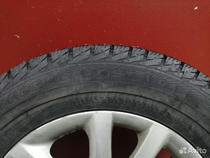 Gislaved Nord Frost Van 215/65 R16 109R