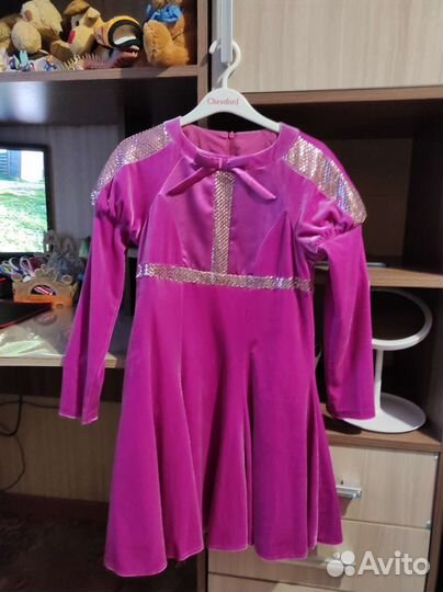 Бархатное платье