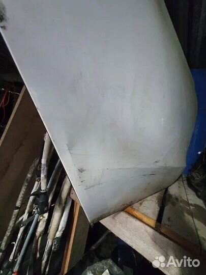 Дверь задняя правая а8 д4 с дефектом