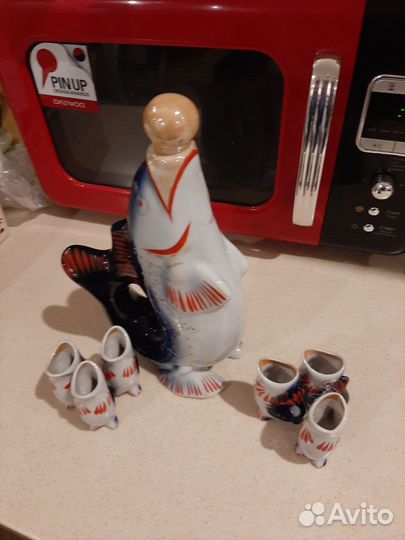 Штоф, графин Рыба