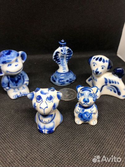 Фарфоровые статуэтки гжель