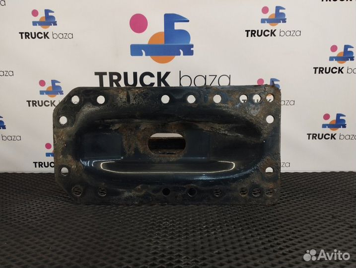 81412055057 Кронштейн траверсы кпп левый