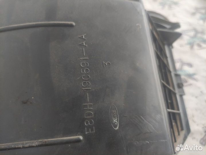 Корпус отопителя Ford Taurus 2