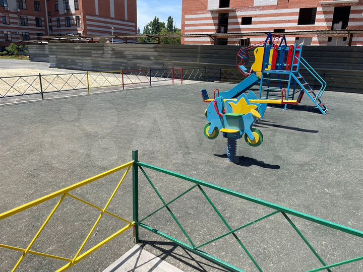 2-к. квартира, 60,9 м², 1/8 эт.