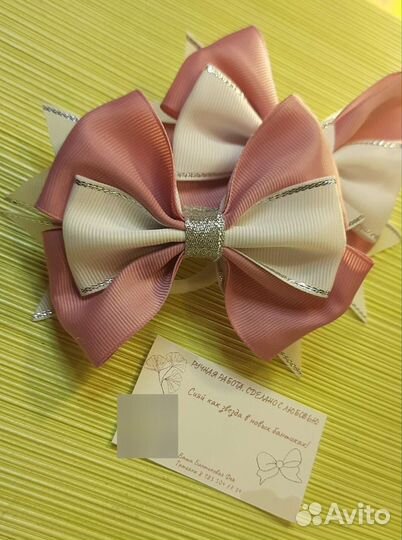 1 сентября.Очень красивые белые бантыРучнаяработа