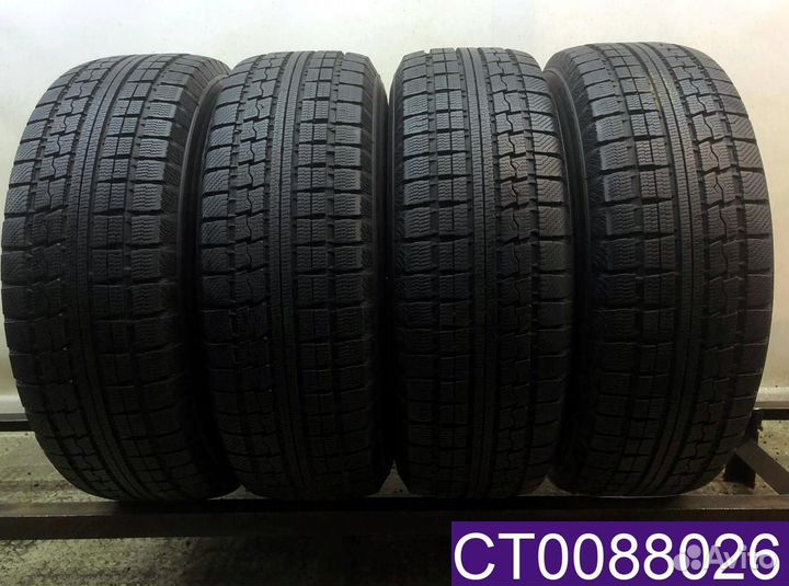Toyo Winter Tranpath MK4a 215/70 R16 96T