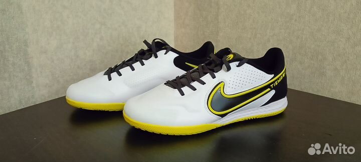 Футзалки Nike Tiempo Legend 9
