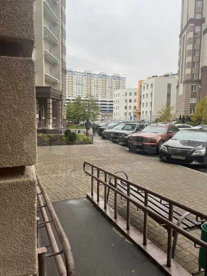 2-к. квартира, 58 м², 4/15 эт.