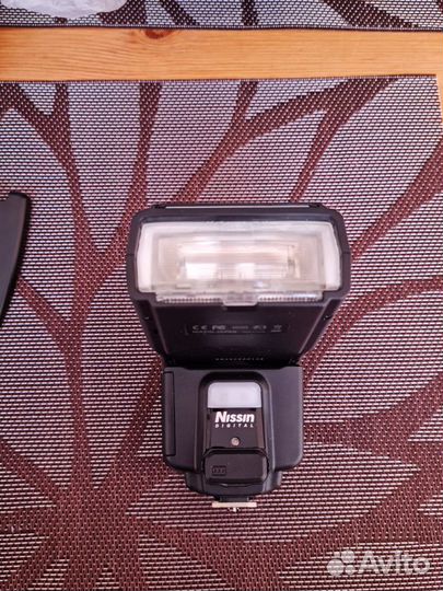 Вспышка для Canon Nissin i60A