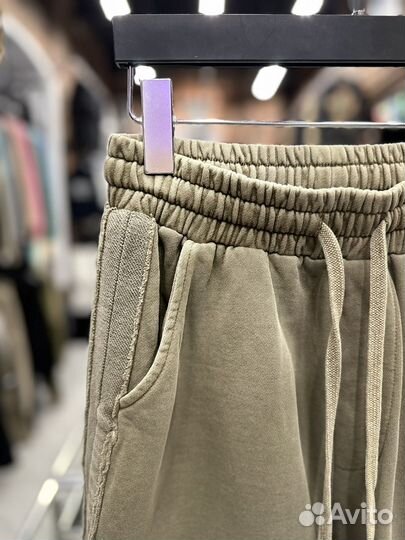 Шорты Off Street