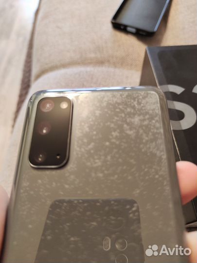 Samsung Galaxy S20, 8/128 ГБ