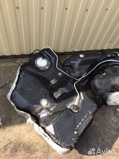 Volkswagen passat b 7 бензобак