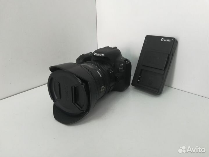 Фотоаппарат зеркальный Canon EOS 200D