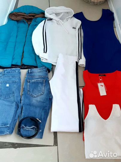 Женские вещи пакетом спортивный костюм,платье