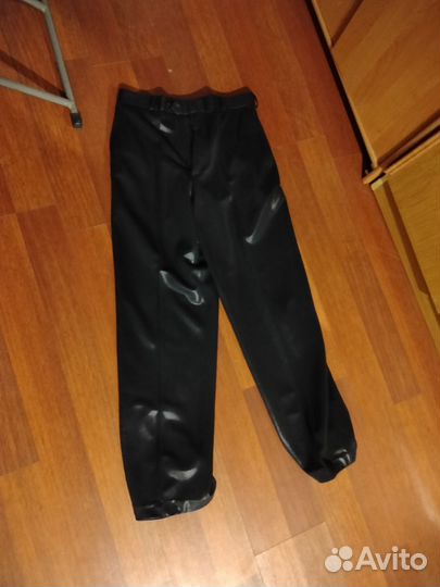 Продаю новый костюм