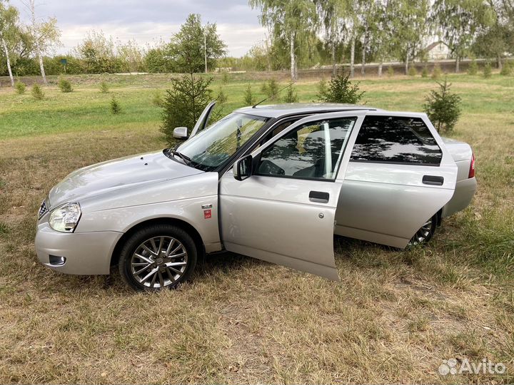 LADA Priora 1.6 МТ, 2010, 210 000 км