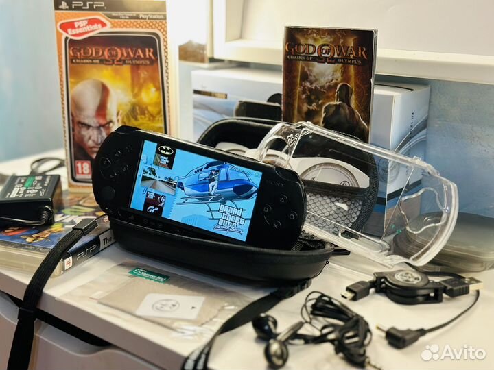 Sony PSP-E1008 black 64 Gb(Big pack,3104 игры)