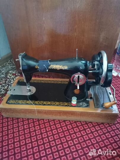 Швейная машина