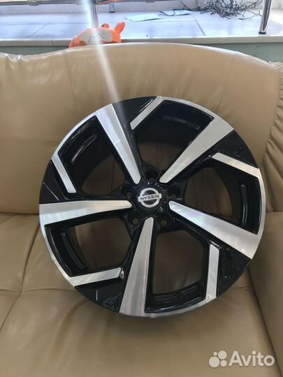 Диски Replica R18 5*114.3 ET 40 66.1 Nissan NS156