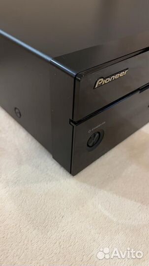 Blue ray плеер pioneer BDP-51 FD