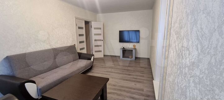 2-к. квартира, 56 м², 1/9 эт.